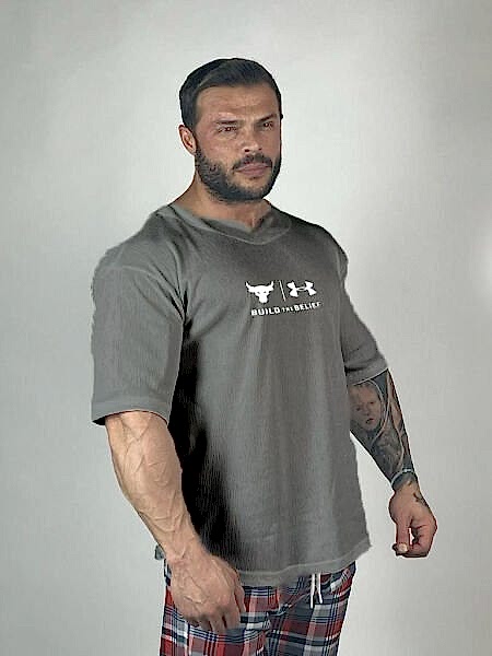 UNDER ARMOUR OVERSİZE TŞÖRT GRİ
